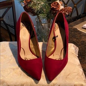 Beautiful 🍷 Burgundy Red Pumps